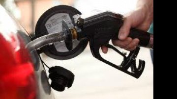 Imagem Telefonia fixa deve ficar mais barata e gasolina mais cara, estima BC