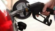 Imagem Telefonia fixa deve ficar mais barata e gasolina mais cara, estima BC