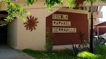Imagem Alunos do Colégio Estadual Raphael Serravalle estão sem aula há duas semanas