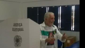 Imagem Wagner vota e diz que Rui irá vencer no 1º turno