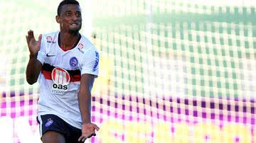 Imagem Ex-atacante do Bahia vai defender o Botafogo