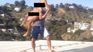 Imagem Nua, atriz pornô é jogada de telhado em piscina por “playboy do Instagram”