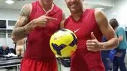 Imagem Jogador do Barcelona vacila e flagra bunda de fora em vestiário