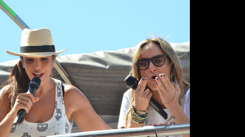 Imagem Claudia Leitte e Ivete Sangalo devem cantar juntas em show