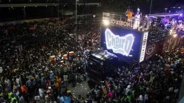 Imagem Alinne Rosa homenageia Carmem Miranda neste domingo de Carnaval