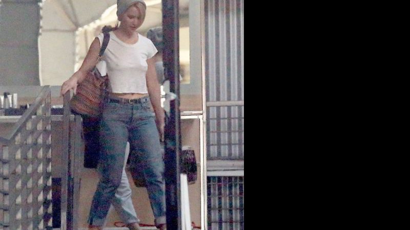 Imagem Após ter fotos íntimas vazadas, Jennifer Lawrence dispensa sutiã