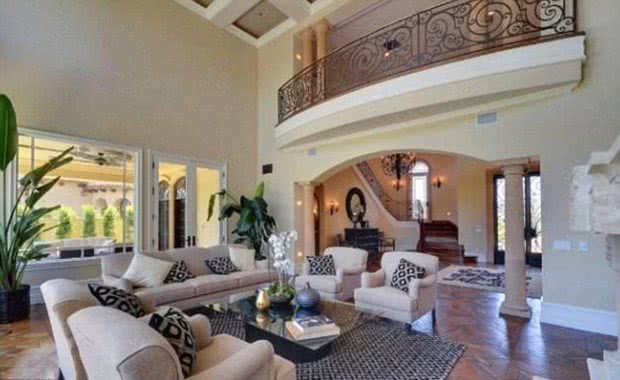 Imagem Veja fotos da mais nova mansão luxuosa de Kim Kardashian