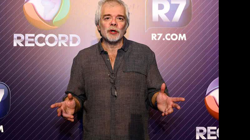 Imagem Motoristas em apuros: Lombardi fuma nos carros da Record