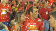 Imagem Nova namorada de Edmundo é uma policial civil