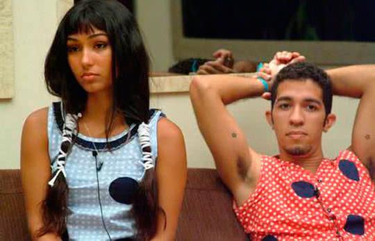 Imagem Ex-BBB Natália Nara vira pastora e se arrepende de posar nua