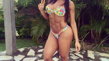 Imagem Gracyanne Barbosa exibe corpo trincado para os fãs