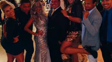 Imagem Com Xanddy e Carla como padrinhos, Rosiane Pinheiro se casa em Itapuã