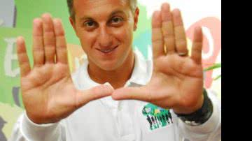 Imagem PSDB quer Luciano Huck como governador do Rio