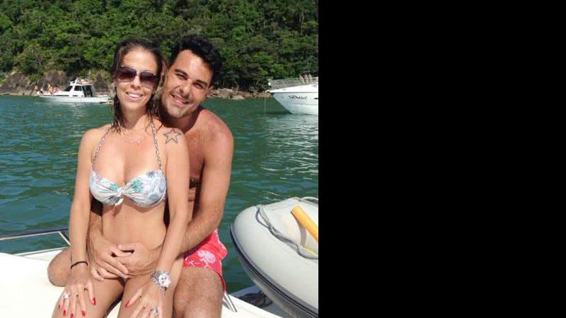 Imagem Ex de Ana Maria Braga curte ao lado da atual, em lancha