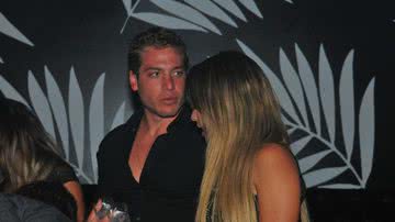 Imagem Babi Rossi aparece com novo affair em SC