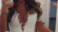 Imagem Nicole Bahls acorda e publica foto sensual no Instagram