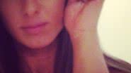 Imagem Nicole Bahls homenageia pet morto com pulseirinha
