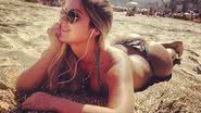 Imagem Ex-BBB Renatinha mostra corpão em foto na praia