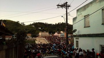 Imagem Barril: PM encerra apresentação de Igor Kannário em Nazaré das Farinhas
