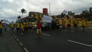 Imagem Em protesto contra prefeitura, salva-vidas fecham a orla de Salvador