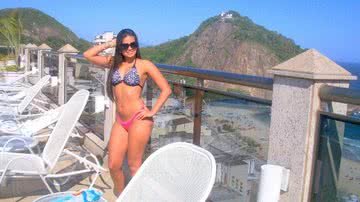 Imagem Bela morena que quase sentou no colo de Neymar namora o meia Lucas