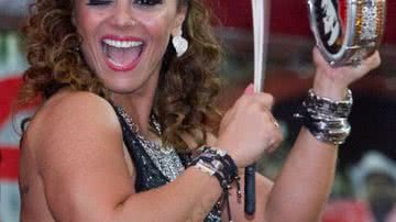 Imagem Viviane Araújo deixa a mostra tatuagem apagada com o nome de Belo