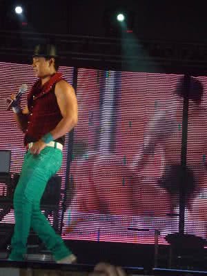 Imagem Filme pornô é exibido durante apresentação de São João em praça pública