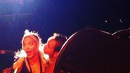 Imagem Vídeo: Beyoncé é agarrada por fã durante show em São Paulo