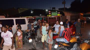 Imagem 5ª edição da festa "Puxa e dá um Beijo" foi realizada na surdina