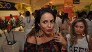 Imagem Alinne Rosa comenta o bafafá que rendeu o olho roxo e fala de Léo Santana