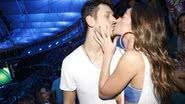 Imagem Na base do beijo: casais beijam muito na gravação do DVD de Ivete