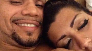 Imagem  Naldo teria traído Moranguinho dois dias antes do casamento