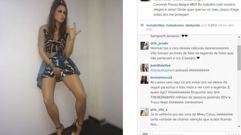 Imagem Alinne Rosa "segura o tchan" e fala de Jesus em legenda de foto