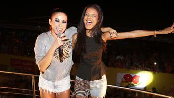 Imagem Ivete e Alinne Rosa exibem pernões na micareta de Minas