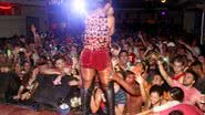 Imagem Fotos: Valesca Popozuda faz coreografia ousada em boate no Rio
