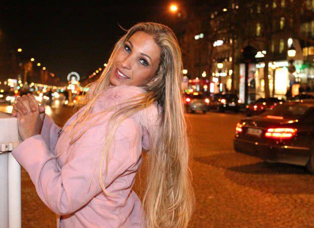 Imagem Valesca vai a cabaré e critica subcelebridades