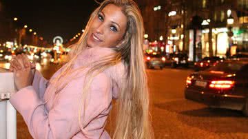 Imagem Valesca vai a cabaré e critica subcelebridades
