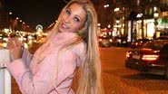 Imagem Valesca vai a cabaré e critica subcelebridades