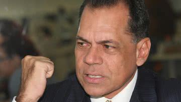 Imagem "Até o São João a gente vai ter um programa", avisa JH