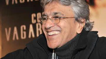Imagem Caetano Veloso faz texto saudosista após protestos no Brasil