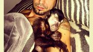 Imagem Latino gasta mais com macaco do que com o próprio filho, diz site