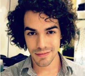 Imagem Sam Alves sobre sexualidade: "Continuo hétero"
