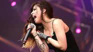 Imagem Pitty bota timbau no palco em encerramento do Rock Concha