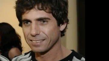 Imagem Cantor Hudson é preso por porte ilegal de arma