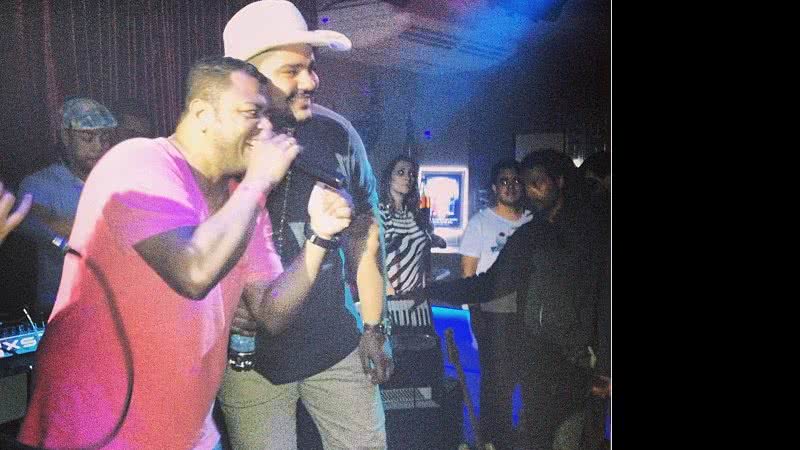 Imagem Torres da Lapa recebe vocalista do Filhos de Jorge com casa cheia