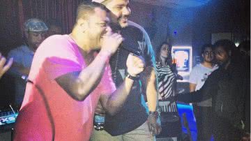 Imagem Torres da Lapa recebe vocalista do Filhos de Jorge com casa cheia