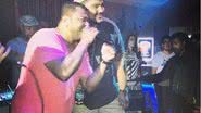 Imagem Torres da Lapa recebe vocalista do Filhos de Jorge com casa cheia