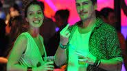 Imagem Subcelebridade, namorado de Nathalia Dill faz gesto obsceno para fotógrafa