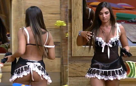 Imagem Nicole Bahls usa camisola provocante na “Fazenda de Verão”