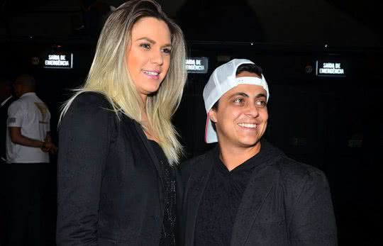 Imagem Thammy Miranda quer ter filho com a namorada